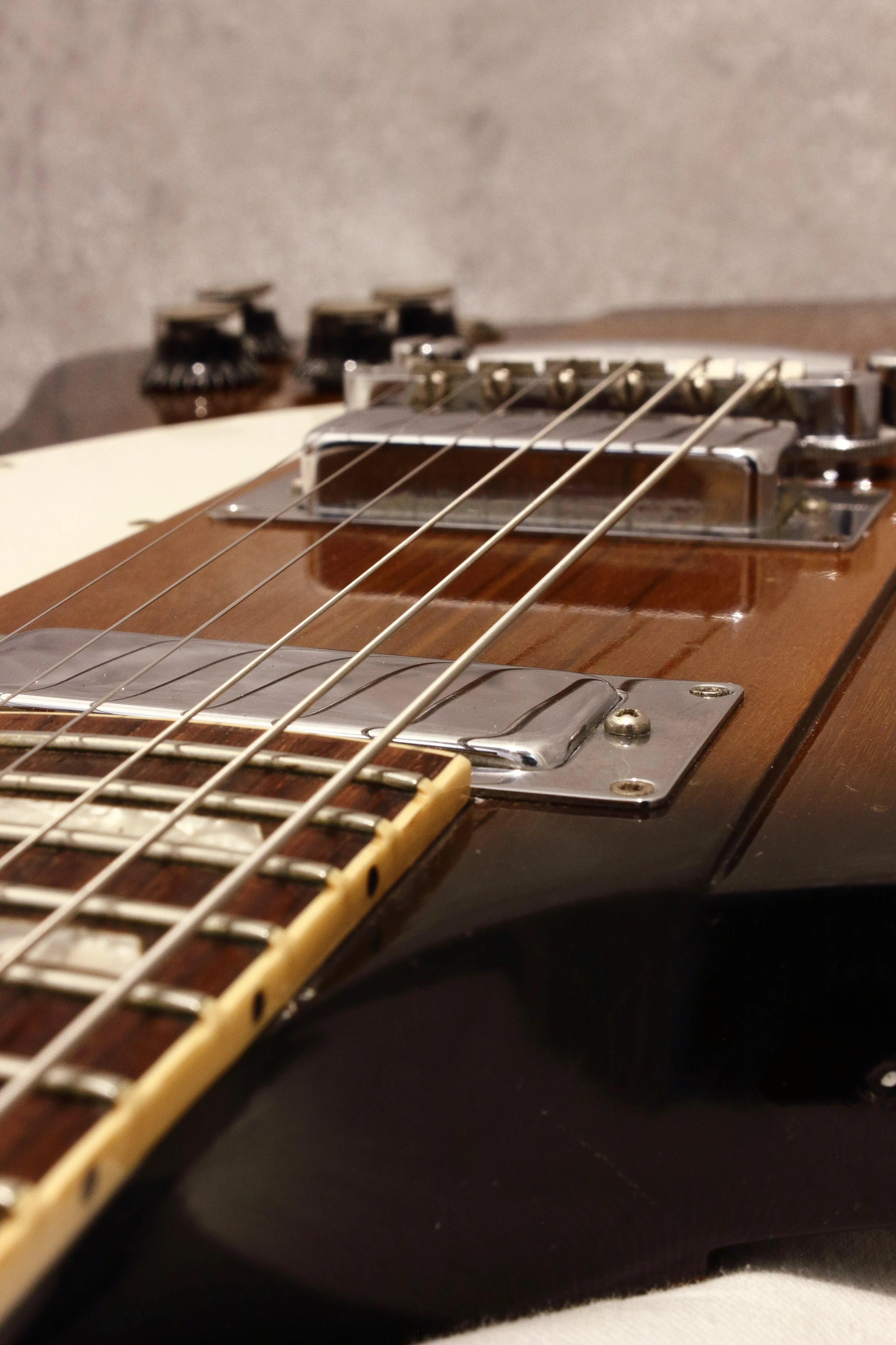 Gibson Firebird V Reissue Vintage Sunburst 1995