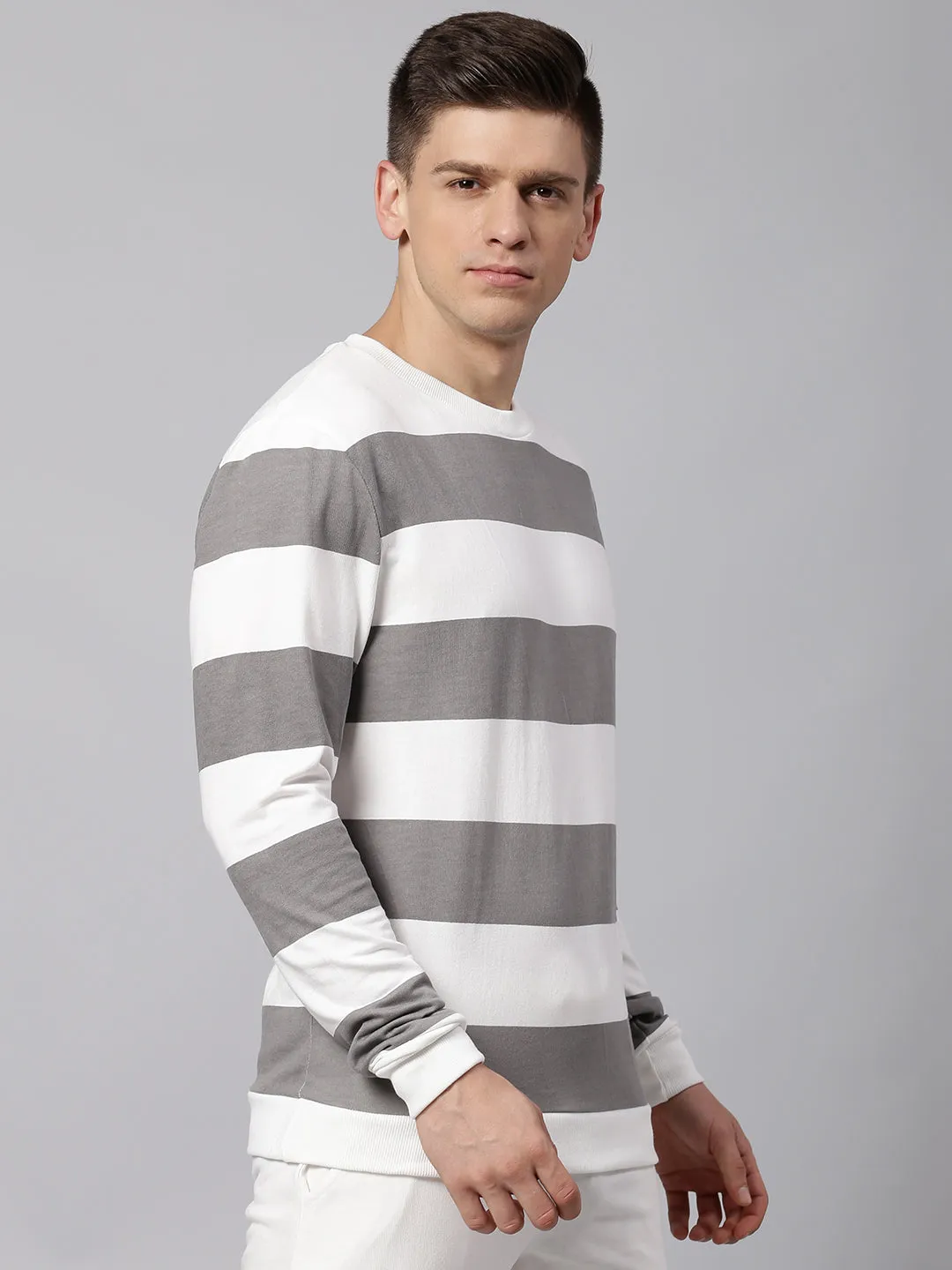 Men's White Regular Fit Winterwear Sweatshirts