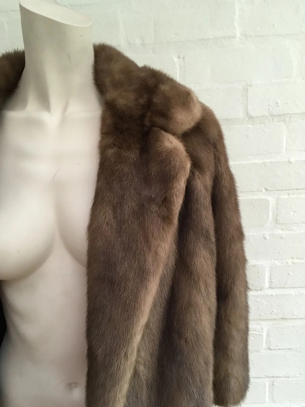 MINK FUR COAT SHORT JACKET $5,000 Size XS S UK 6 - 8 US 2 - 4 Small Ladies