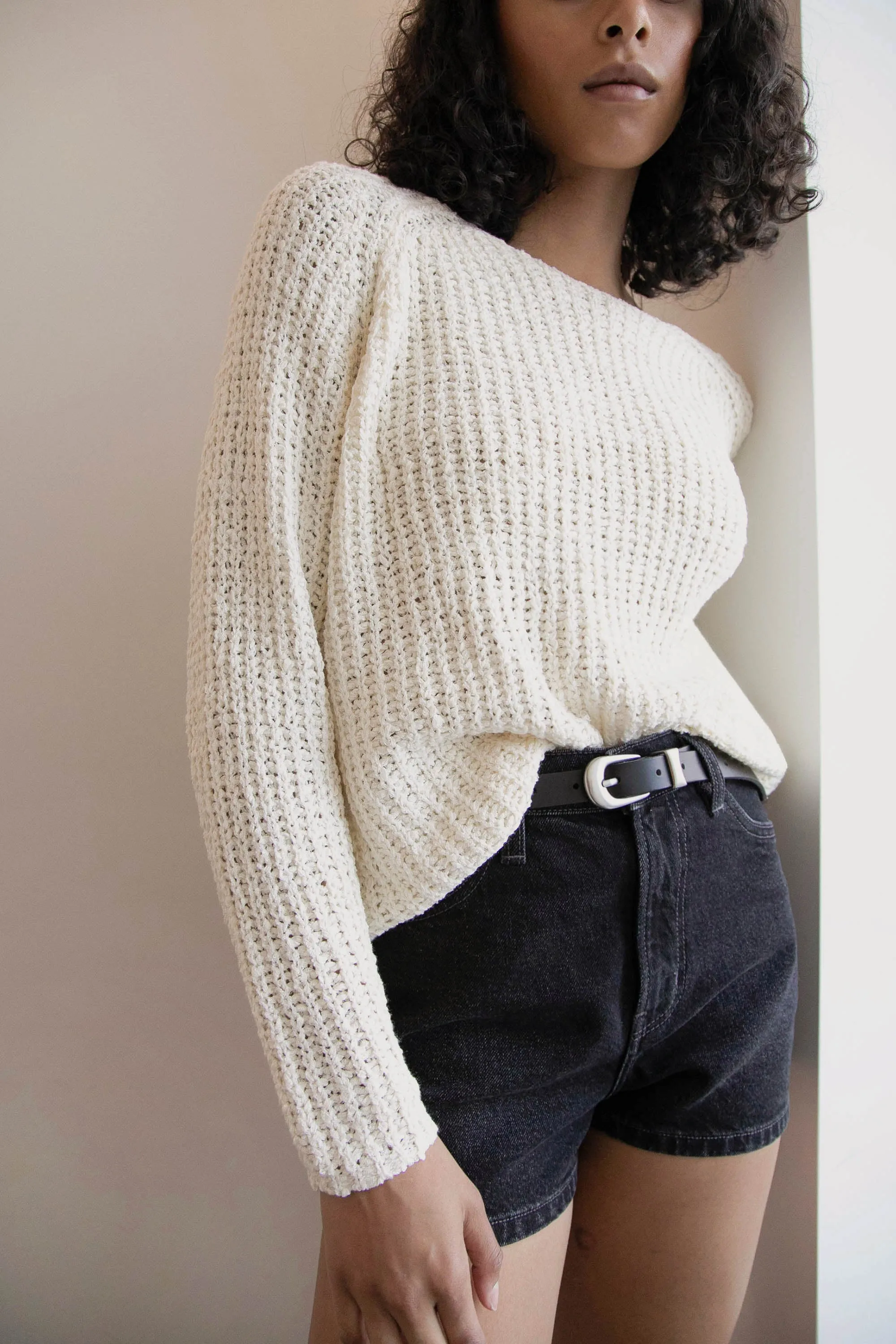 RELAXED FIT CROCHET SWEATER