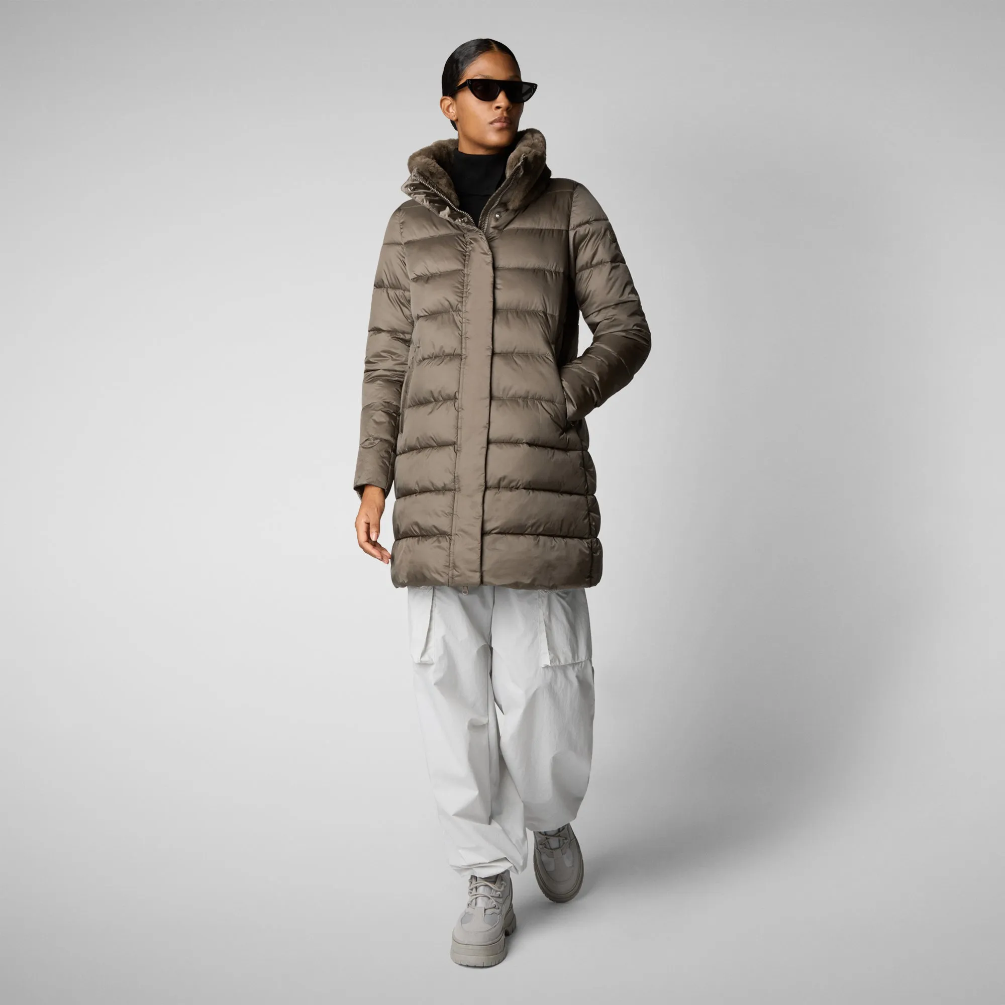 Women's Animal free Puffer Coat Dalea with Faux Fur Collar in Mud Grey